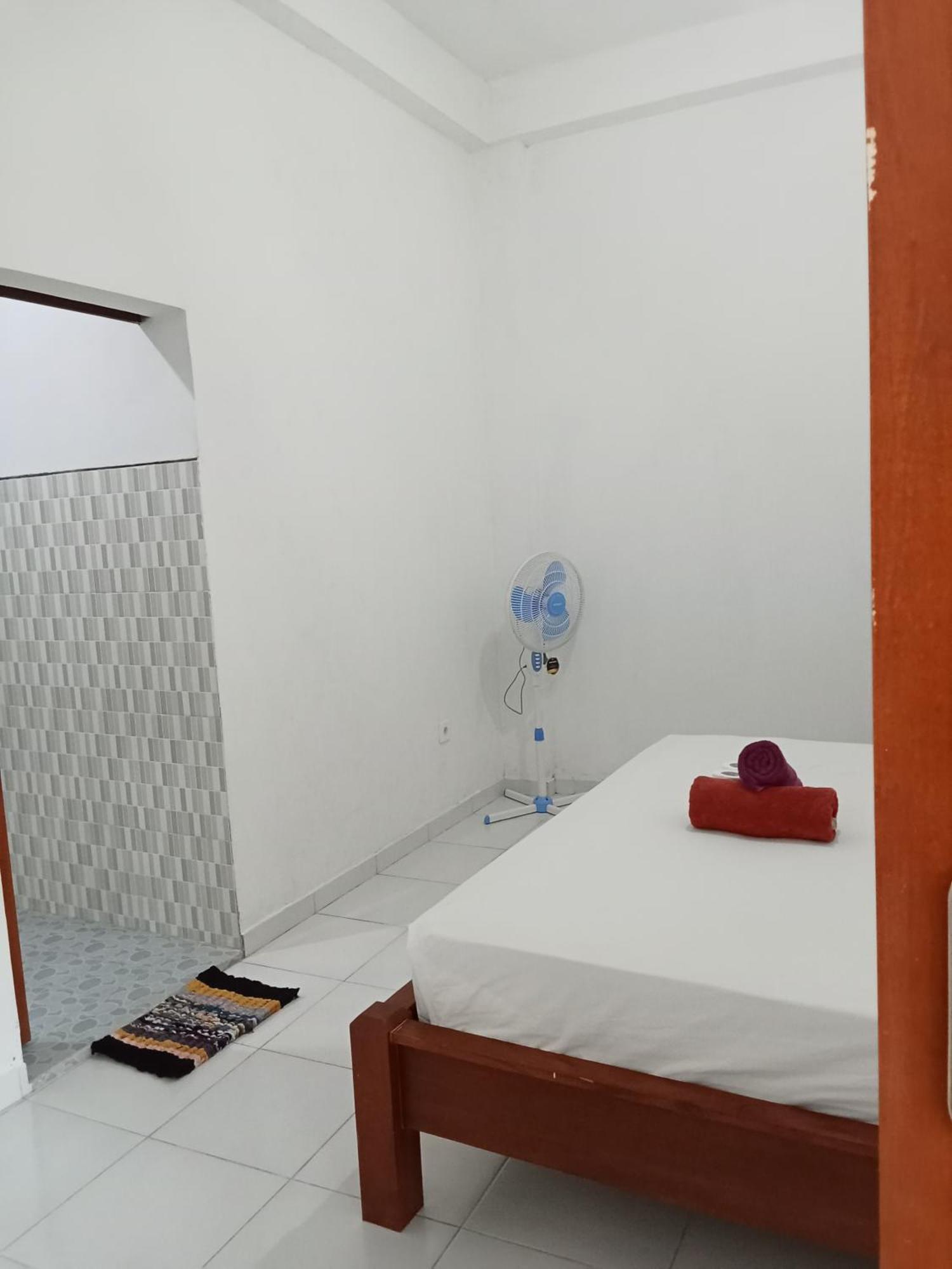 Komang Homestay Амед Екстер'єр фото